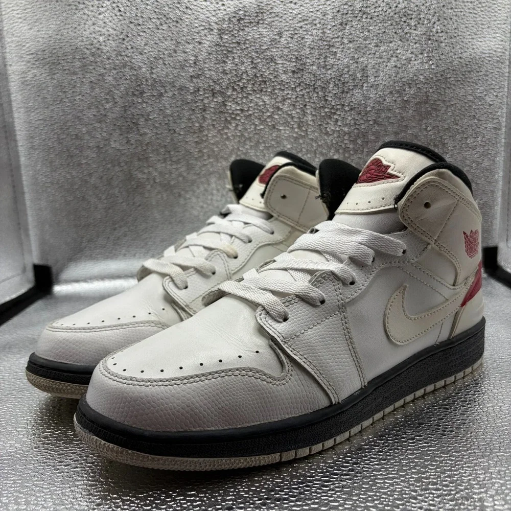 Nike size 7y